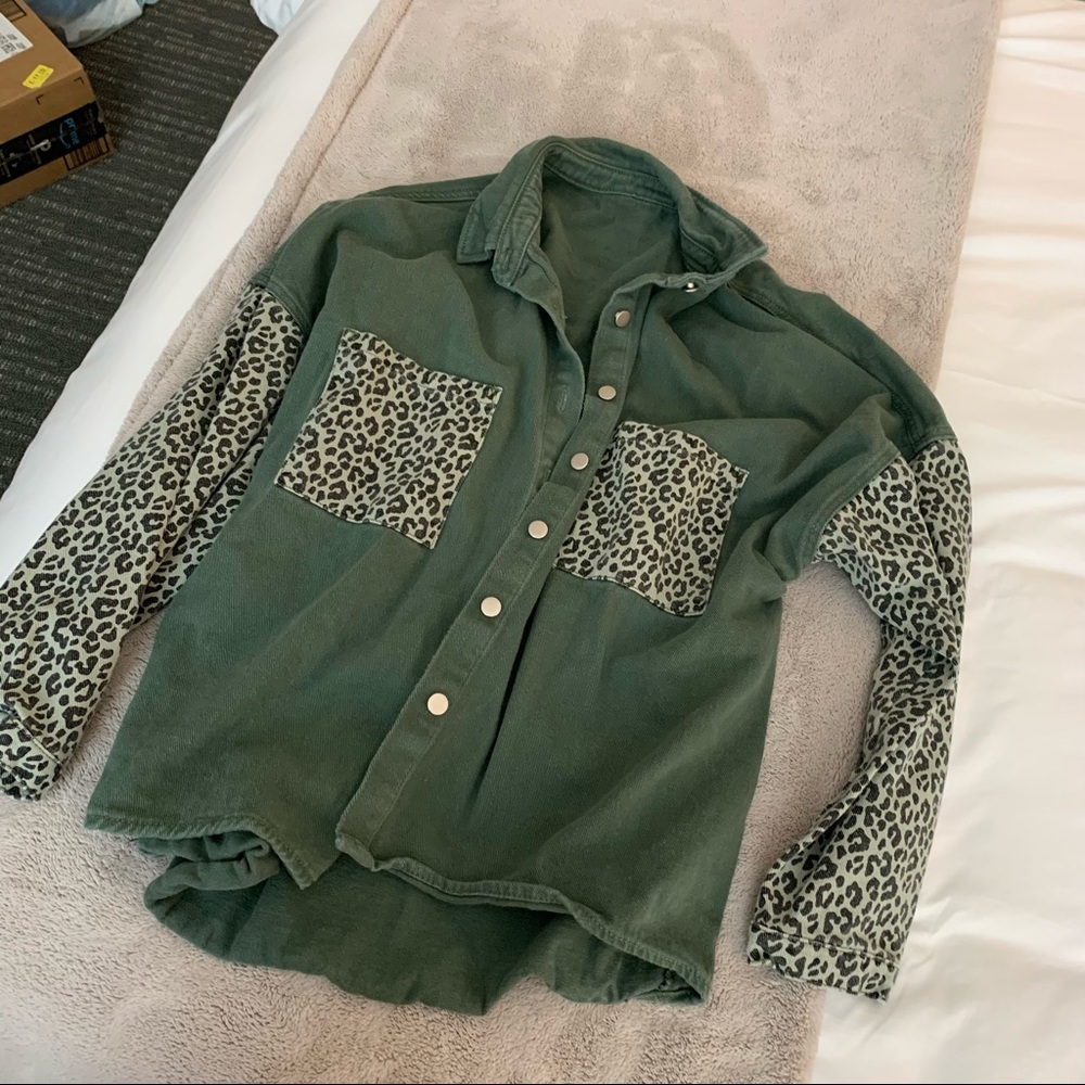 DENIM JACKET